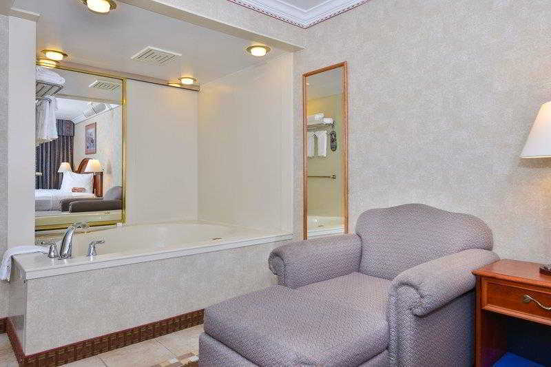 Best Western Kiva Inn Fort Collins Extérieur photo