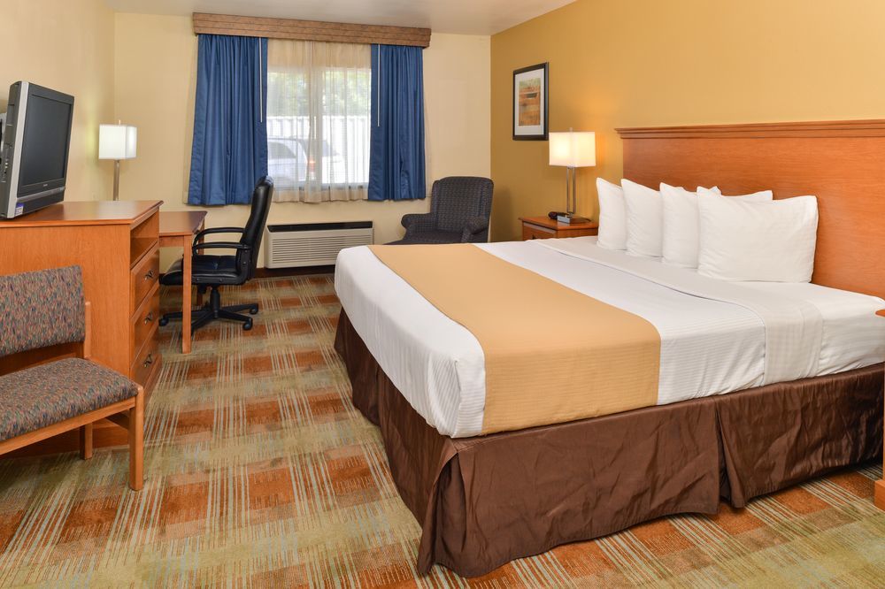 Best Western Kiva Inn Fort Collins Extérieur photo